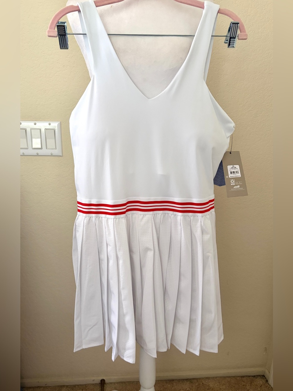Avia White Athletic Tennis Dress with Red Stripe Waistband Lots of Pleats